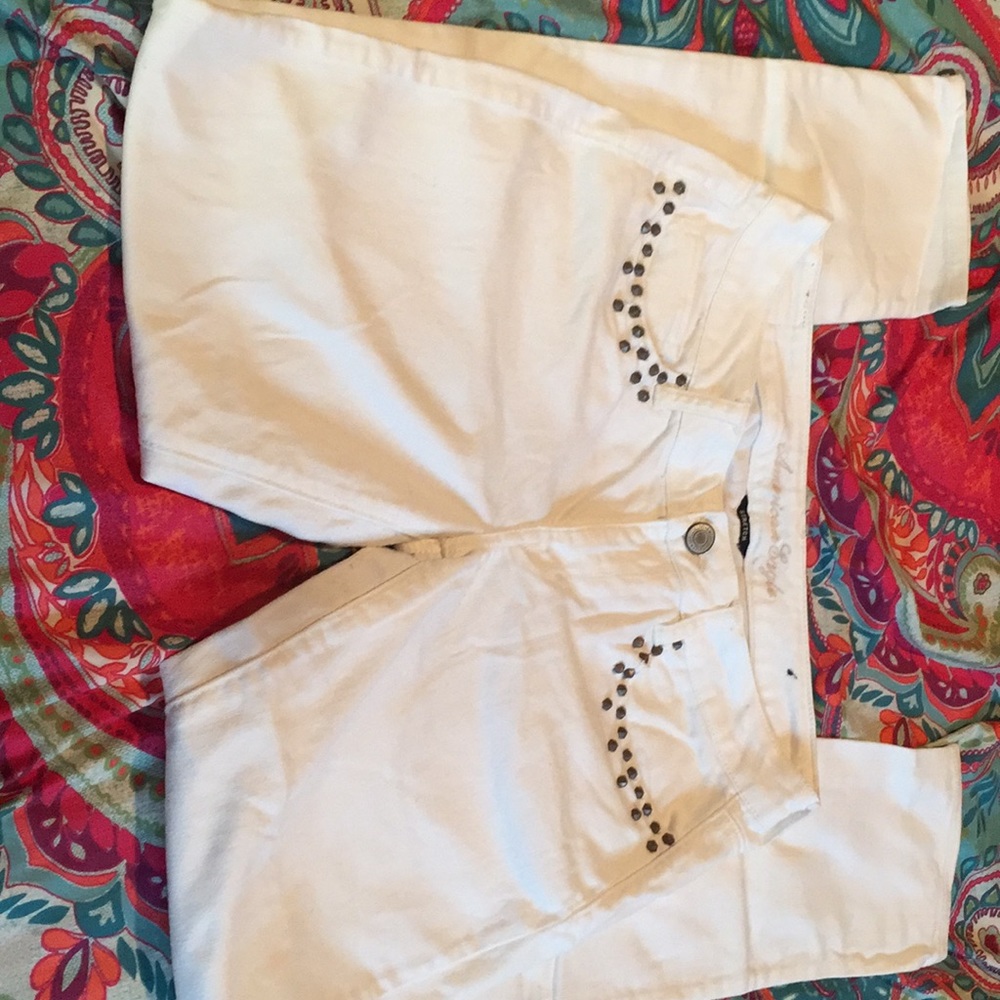 American Eagle white skinny jean with stretch